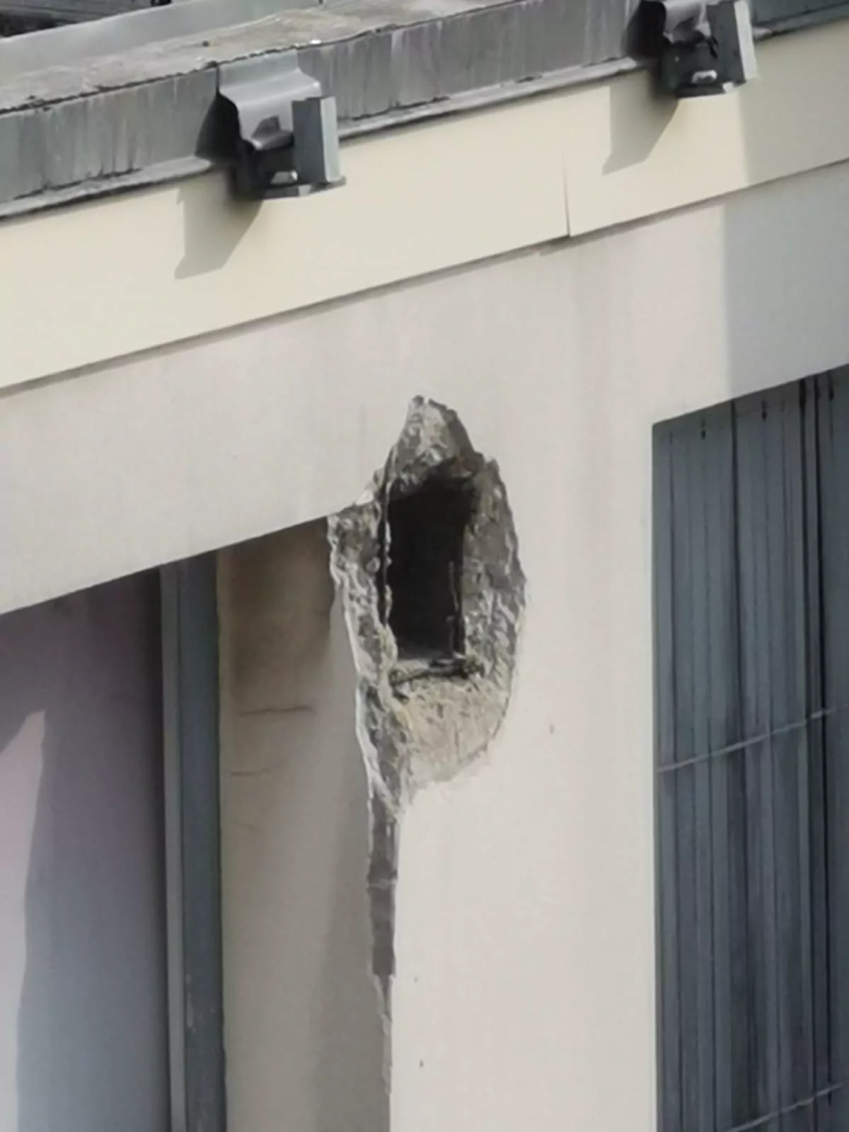 Reprise structurelle de béton dégradé par cordistes